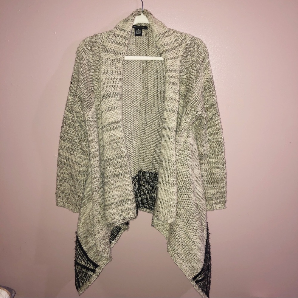 Cardigan sweater